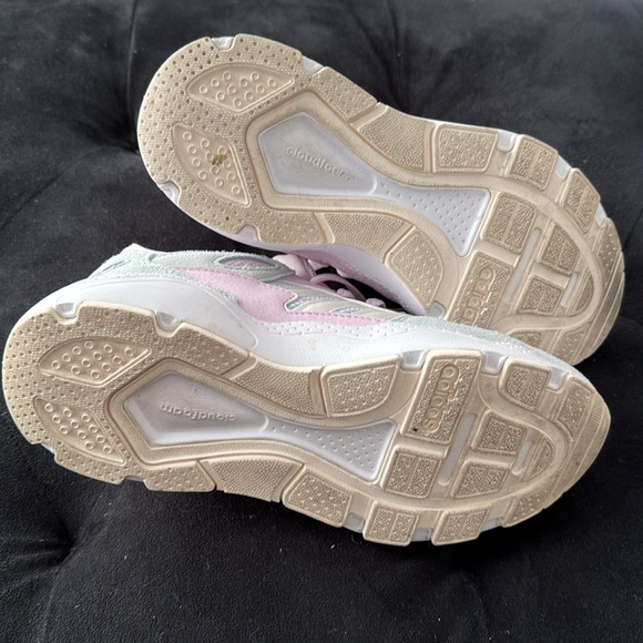 Adidas - Picture 5 of 6